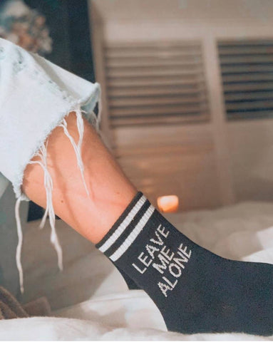 High Heel Jungle - Leave Me Alone Cotton Socks in White/ Black